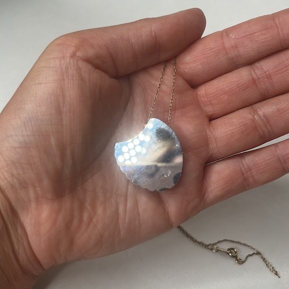 Vintage art deco shell necklace - Picture 5 of 7